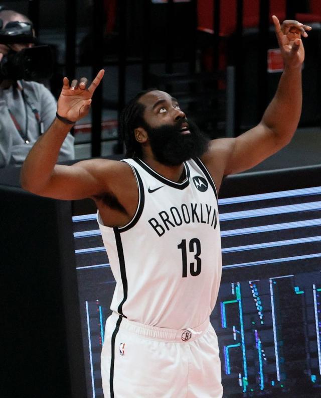 亚博体育-打工人放假！哈登缺席背靠背打爵士 篮网战略放弃